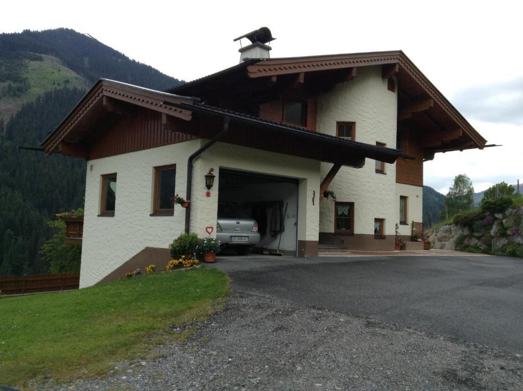 Haus Zirmblick Apartment Saalbach-Hinterglemm Exterior photo